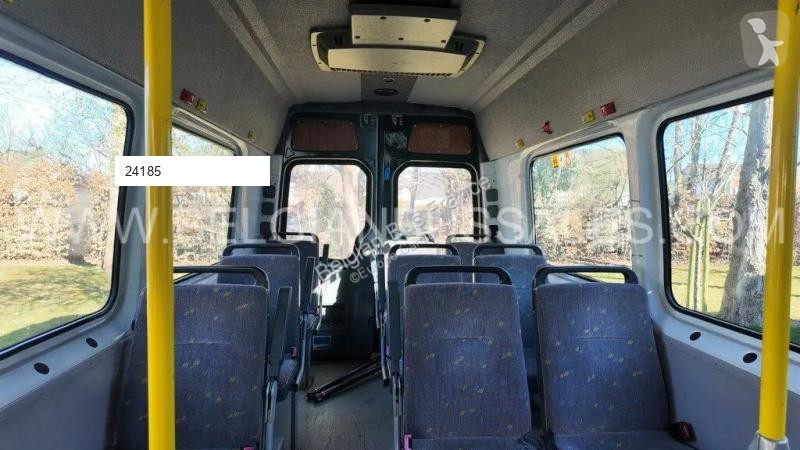 Autobus Mercedes / Not driving