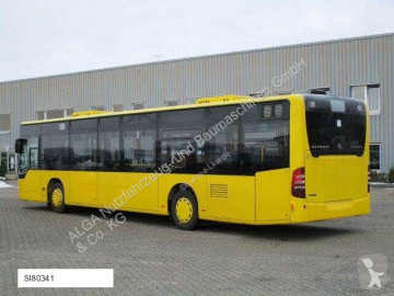 Autobús interurbano Mercedes
