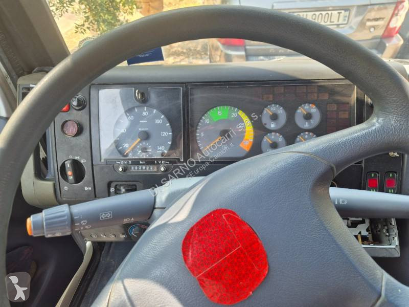 Autobuz Mercedes VARIO 815