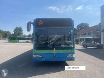 Autobús Mercedes