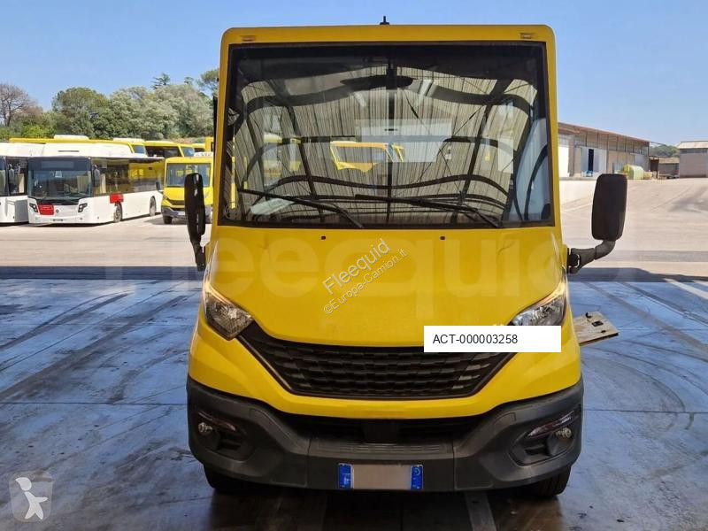 Autobús Iveco Indcar