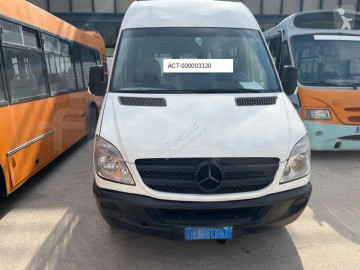 Autobús minibús Mercedes