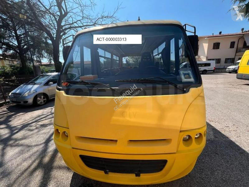 Autobús Iveco Cacciamali