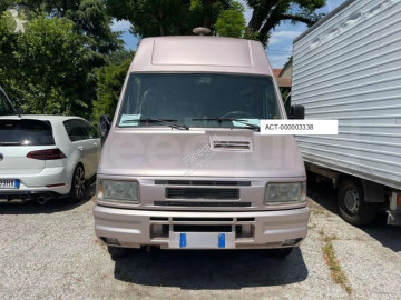 Minibús Iveco