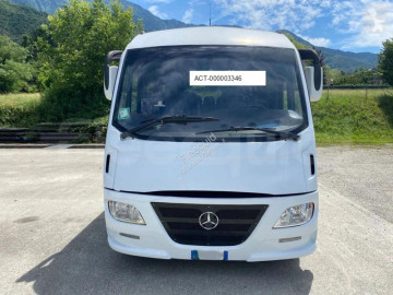 Autobús interurbano Mercedes