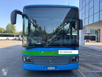 Autobús interurbano Mercedes