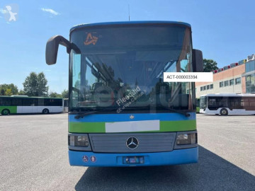Autobús interurbano Mercedes