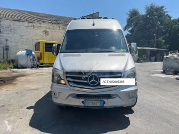 Autobús interurbano Mercedes