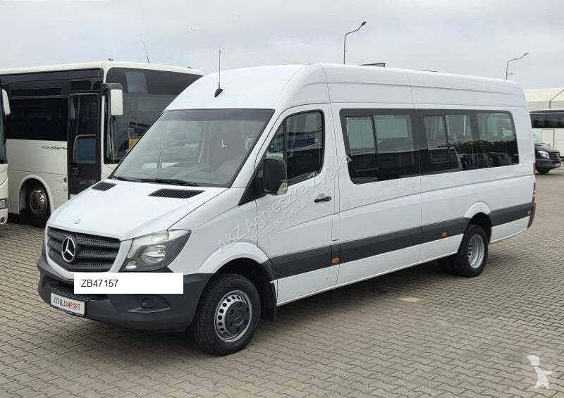 Autobuz Mercedes
