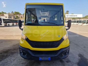 Autobús Iveco Indcar