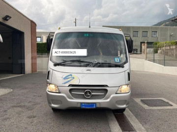 Autobuz interurban Mercedes