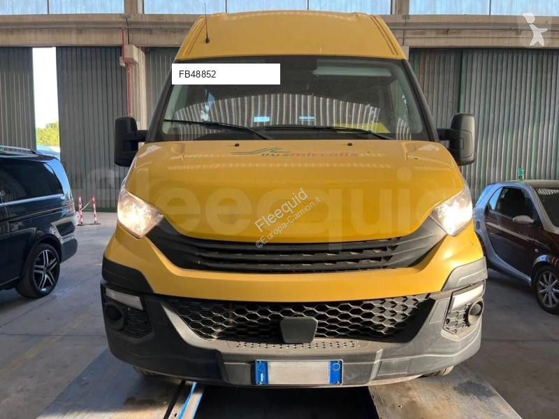 Междуградски автобус Iveco Daily