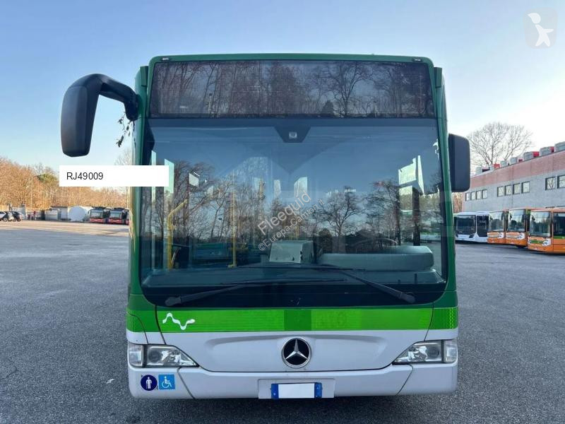باص Mercedes