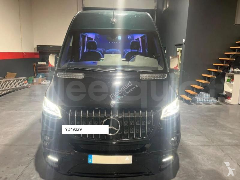 باص Mercedes