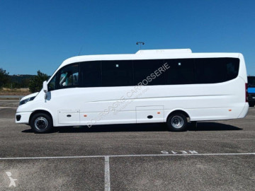 باص Iveco