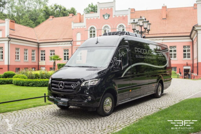 Autobús minibús Mercedes nuevo