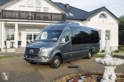 Autobús minibús Mercedes nuevo