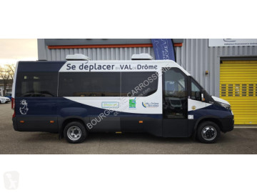 Autobús Iveco