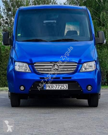 باص Mercedes SUNRIDER 818