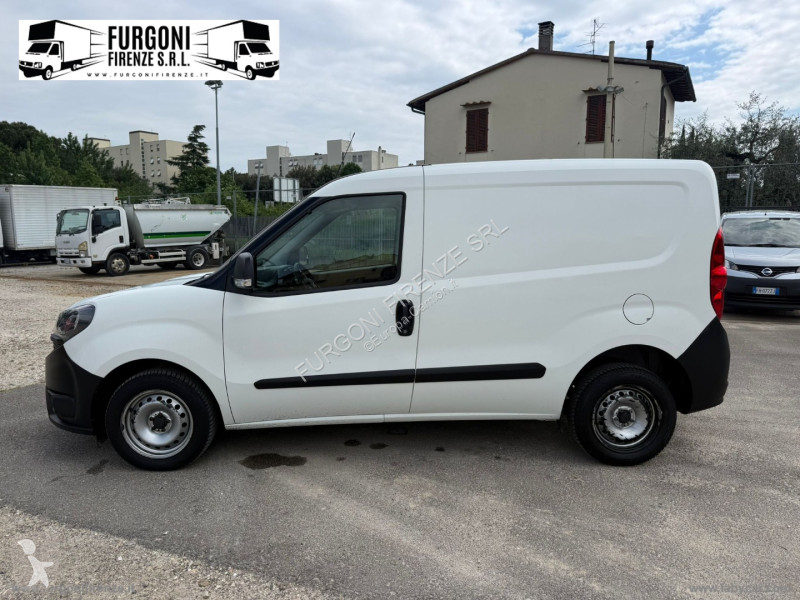 عربة نفعية Fiat Doblò 1.6 MJT 105 PL-TN Cargo...