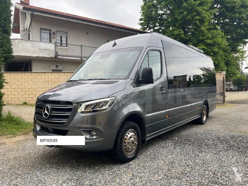 Лекотоварен автомобил Mercedes