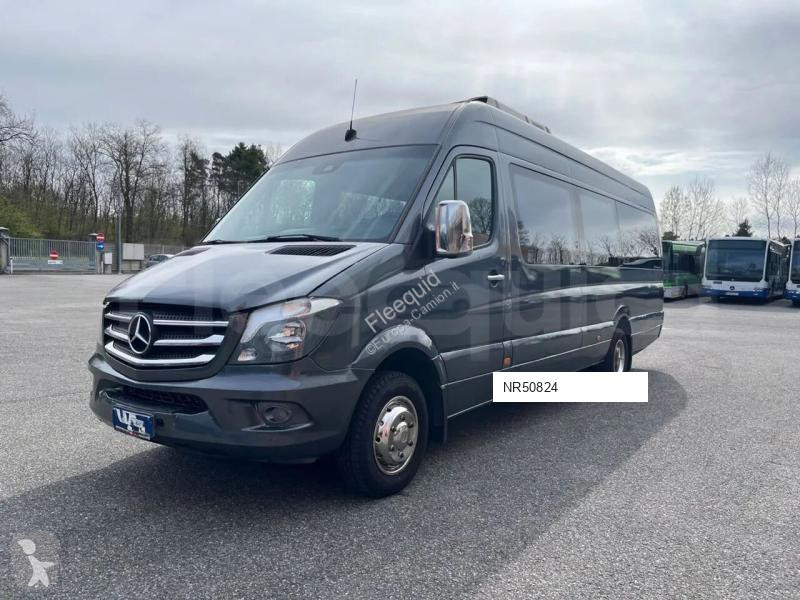 باص Mercedes