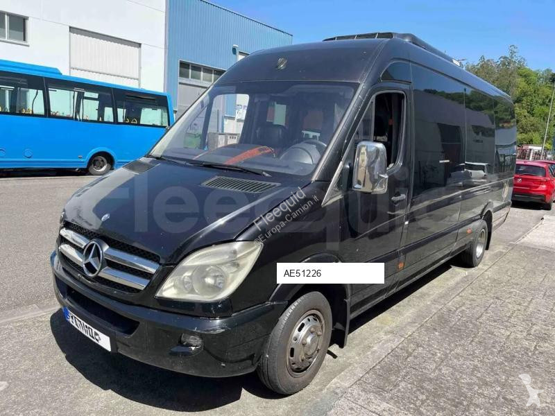 باص Mercedes