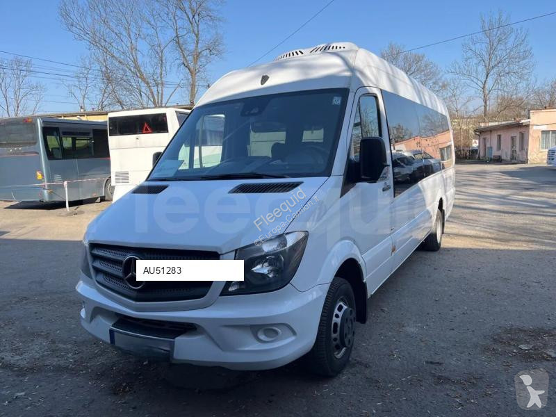 باص Mercedes