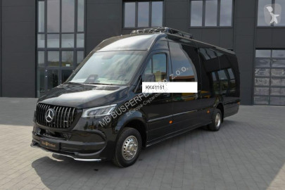Autobús minibús Mercedes nuevo