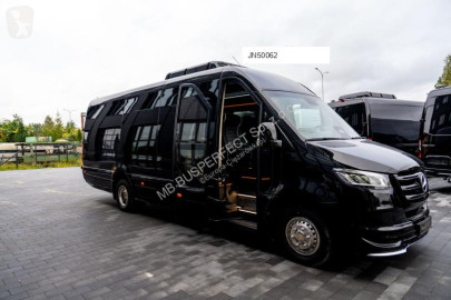 Autobús minibús Mercedes nuevo