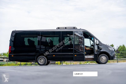 Autobus interurbain Mercedes neuf