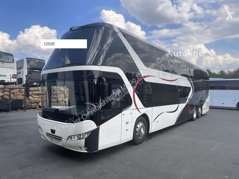 باص Neoplan Skyliner L