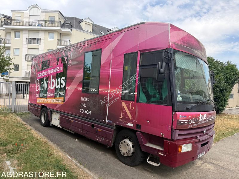Autobus Renault MIDLUM