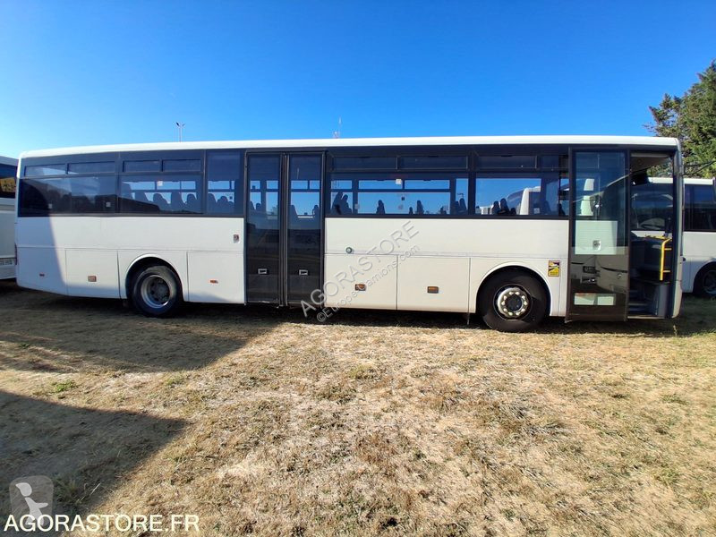 باص Mercedes INTOURO