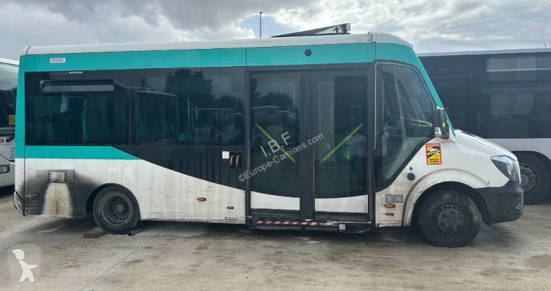Autobús Mercedes
