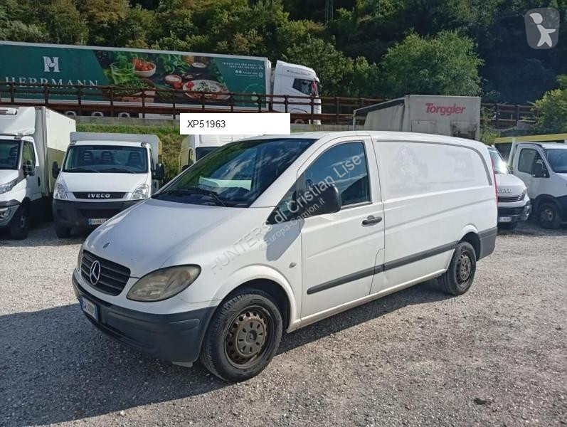 Véhicule utilitaire Mercedes 120 cdi AUTOMATICO...