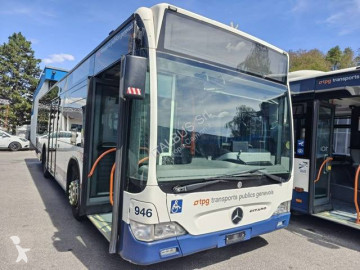 Autobús de línea Mercedes