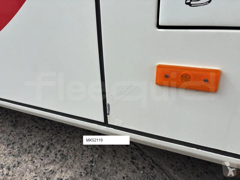 Autobussen Isuzu Novo