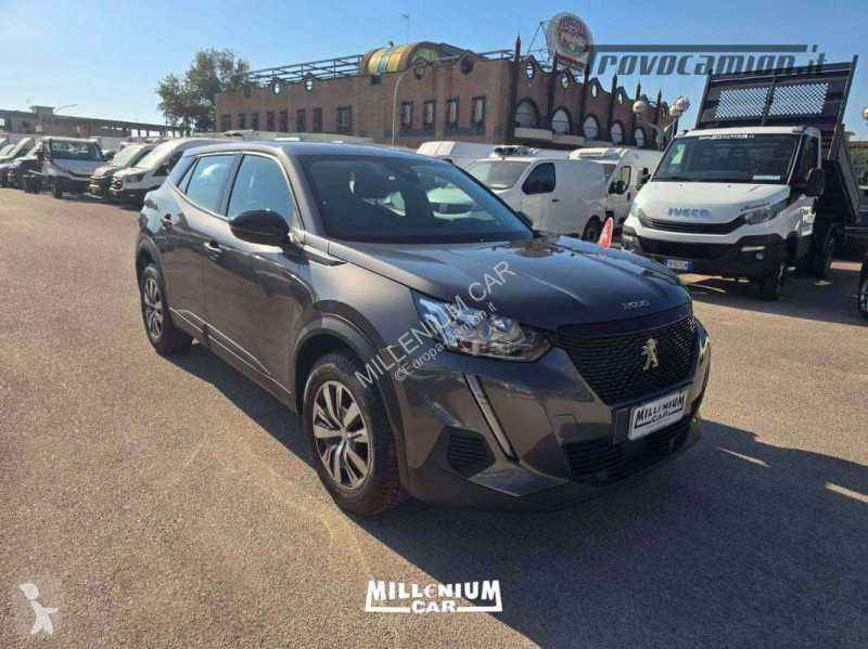Furgoneta Peugeot PEUGEOT 2008 DIESEL 2022 KM...