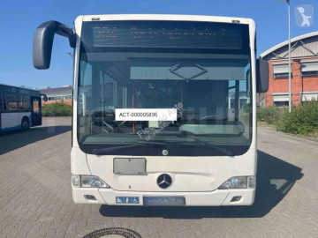 Autobús interurbano Mercedes