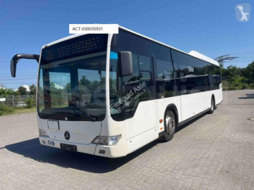Autobús interurbano Mercedes