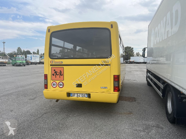 Autóbusz Iveco 49E12 CACCIAMALI THESI
