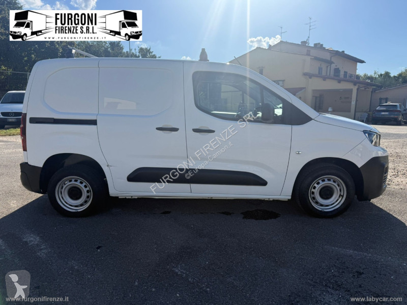 Autobus Peugeot BlueHDi 100 PC Furg. Pro