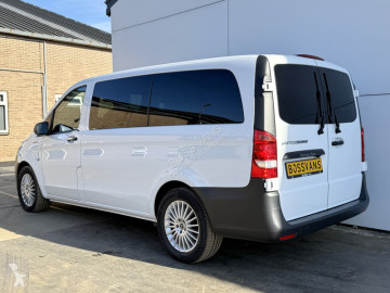 Mercedes minibus