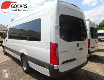 /29/2/3440645-minibus-mercedes_th.jpg