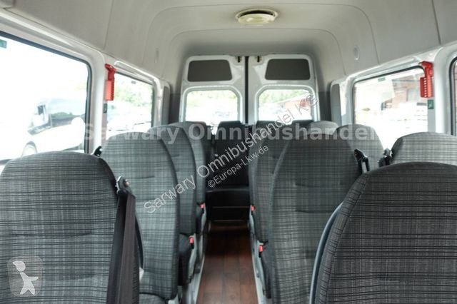 Autobuz Mercedes 513...