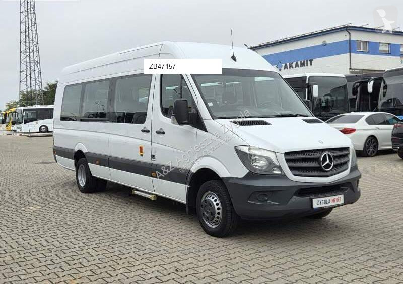 Autobuz Mercedes