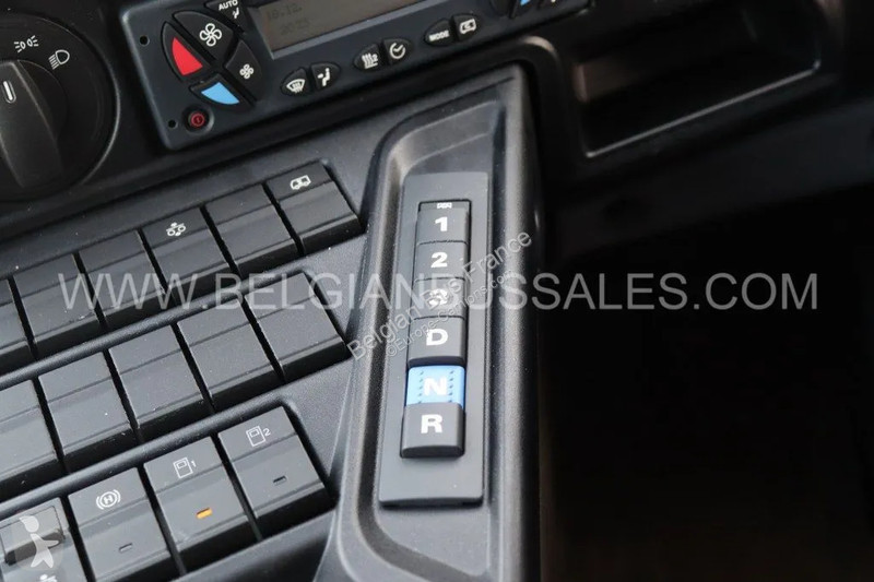 Bus Iveco 12m / Full Options / 3-point seat...