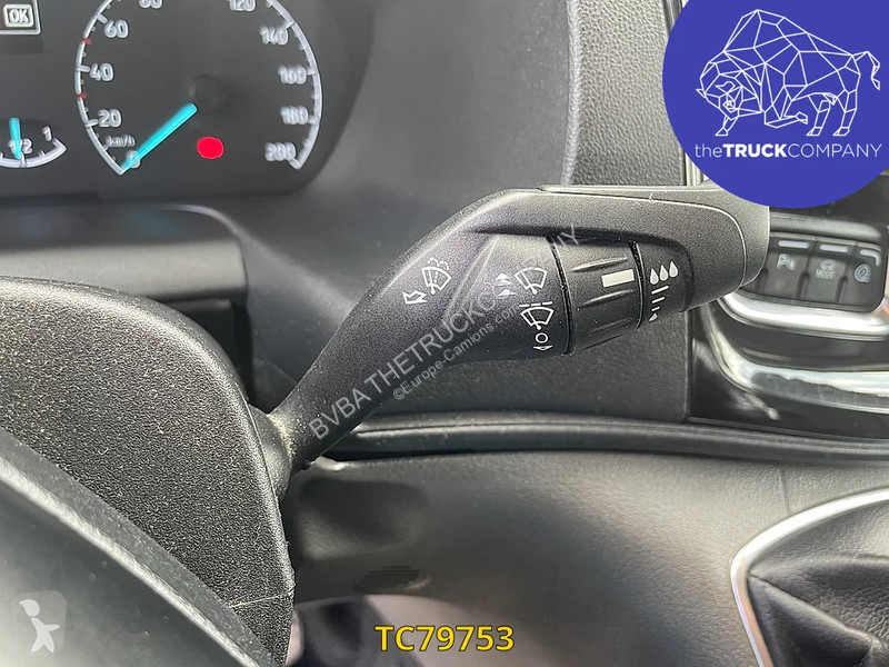 Véhicule utilitaire Ford L2H1 5 - Places