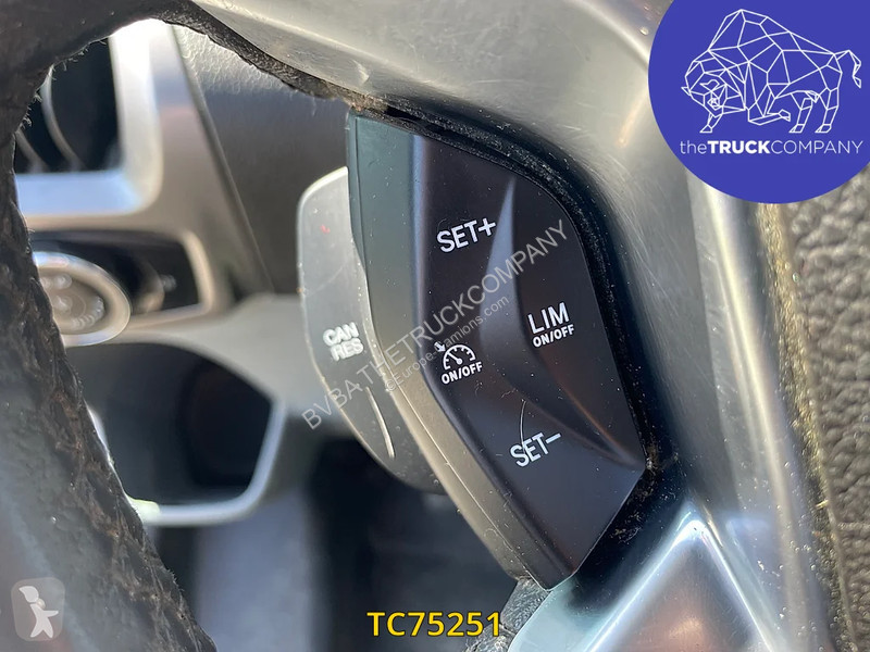 باص Ford kombi 130.35 9 places